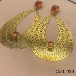 Brinco Aramado Oval Pedra Rosa