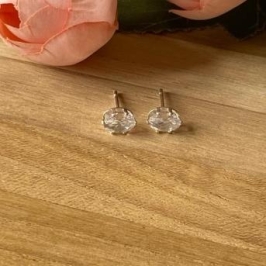 Brinco Brilhante Oval Médio