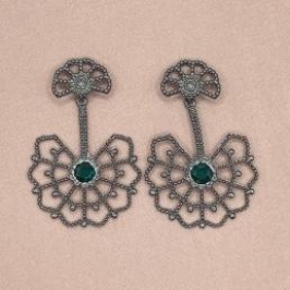 Brinco Negro Pedra Verde