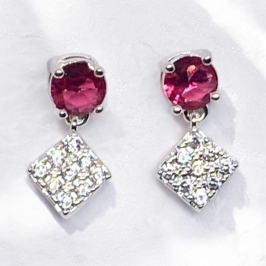 Brinco Pedra Vermelha com Brilhantes Prata