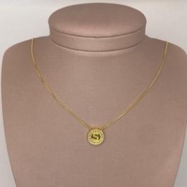 Colar Mandala Cravejada Letra 