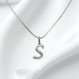 Corrente Veneziana Pingente Letra 