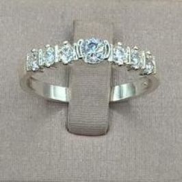 Anel Cravejado Brilhantes