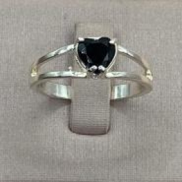 Anel Prata Pedra Coração Preta