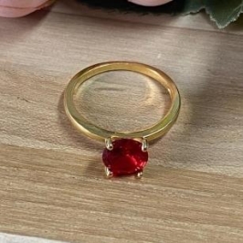 Anel Solitário Vermelho