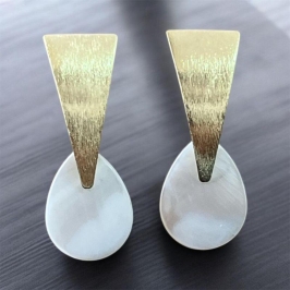 Brinco Chapeado c/ Madriperola