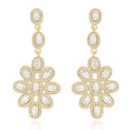 Brinco Cravejado Brilhantes e Pedras Cristais