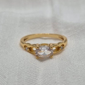 Anel Solitário Brilhante Oval