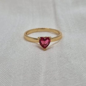 Anel Solitário Coração Rosa