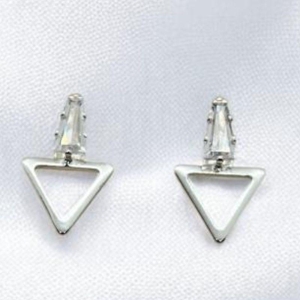 Brinco Triangulo c/ Brilhante Navete