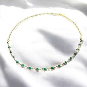 Gargantilha Com Pontos Verdes