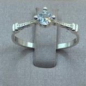 Anel Solitario Detalhado Prata