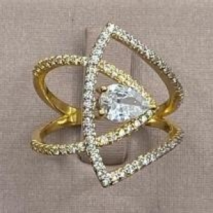 Anel Triangular Gota Central