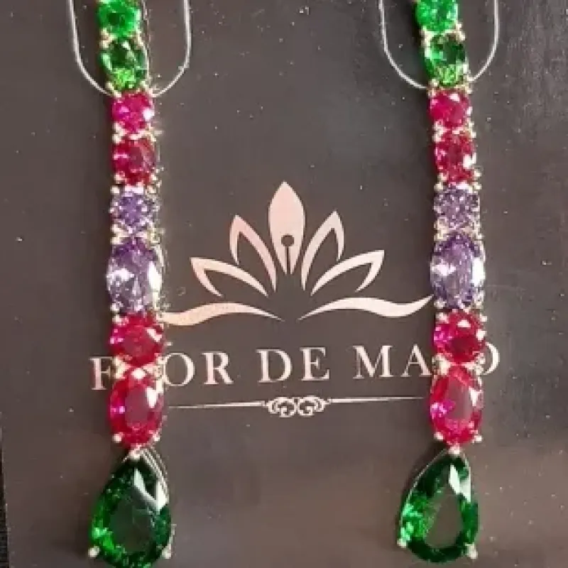 Brinco comprido pedras color