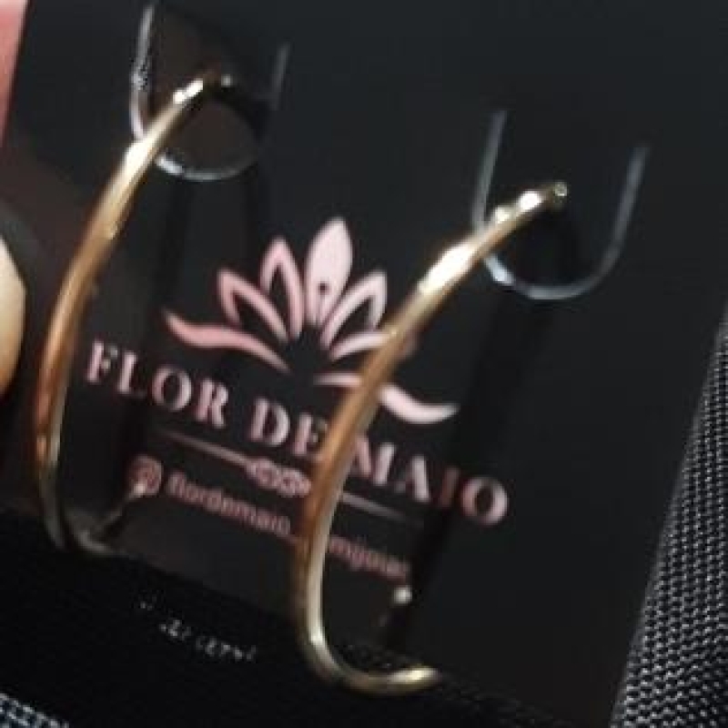 Argola Grande Dourada