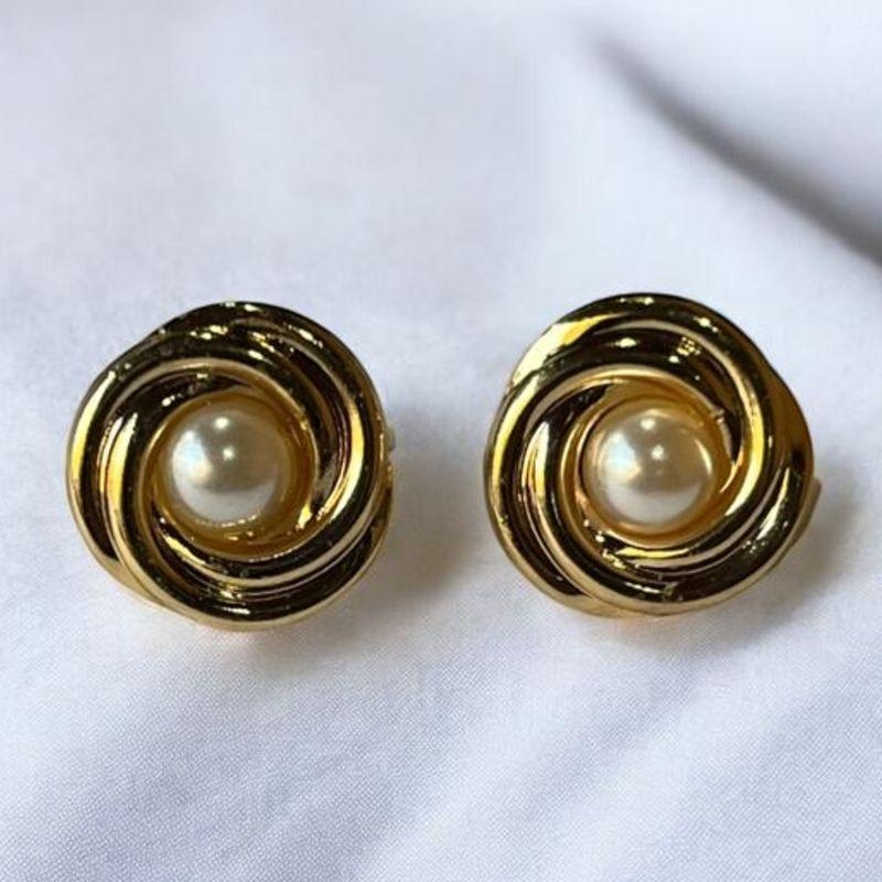 Brinco Fixo Lateral Perola Pressão