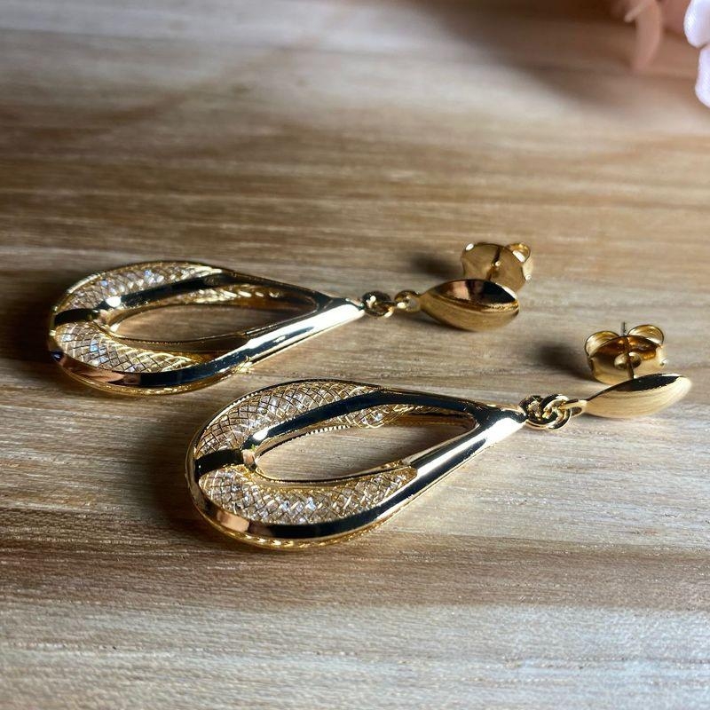 Brinco Gota Rendada c/ Zirconia