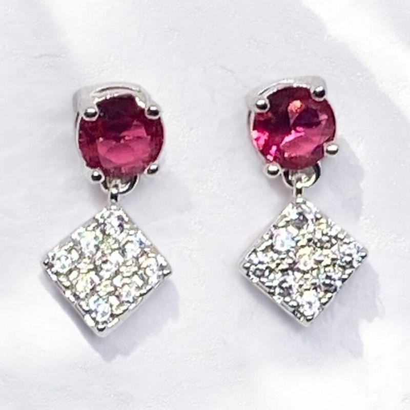 Brinco Pedra Vermelha com Brilhantes Prata