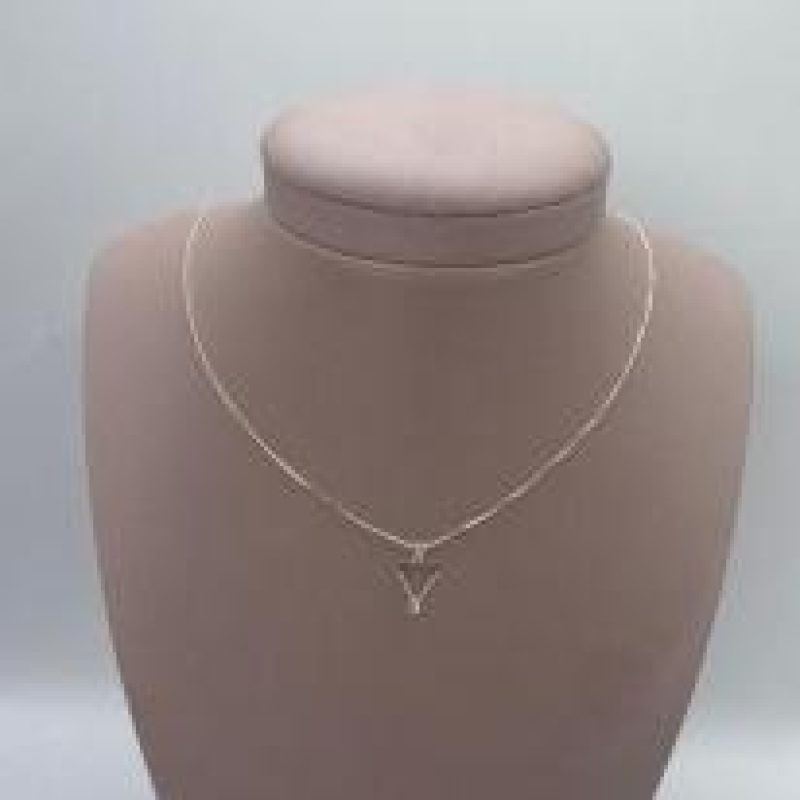 Corrente Triangulo Brilho