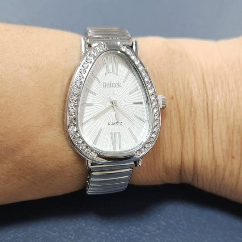 Relógio Oval c/ Strass