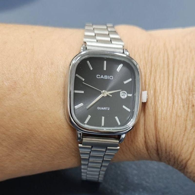 Relogio Quadrado Fundo Preto Cassio Mini