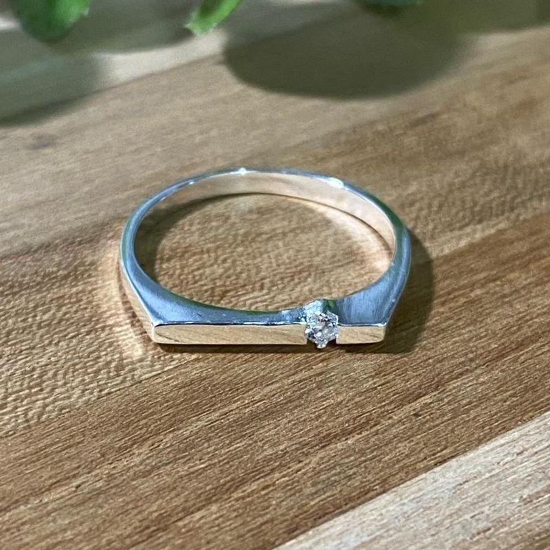 Anel Aliança Quadrado Brilhante Solitário