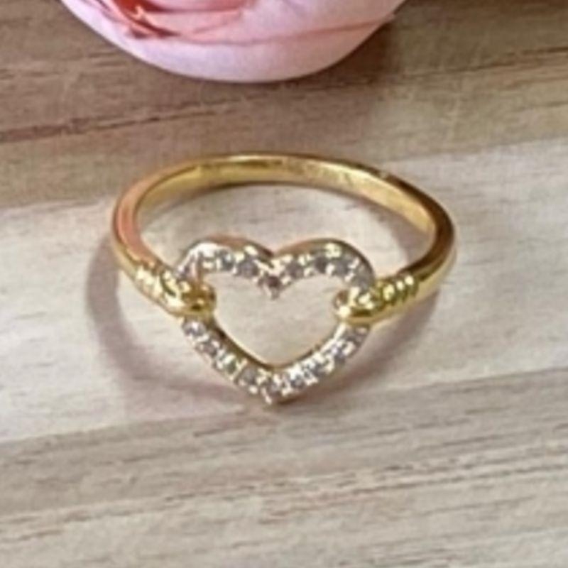 Anel Coração Vazado Cravejado