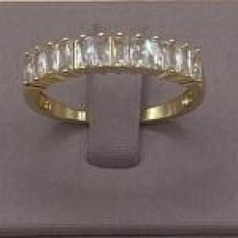 Anel Cravejado c/ Pedras Navetes