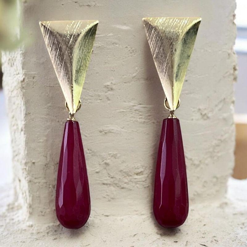 Brinco Chapeado c/ Gota Comprida Vermelha