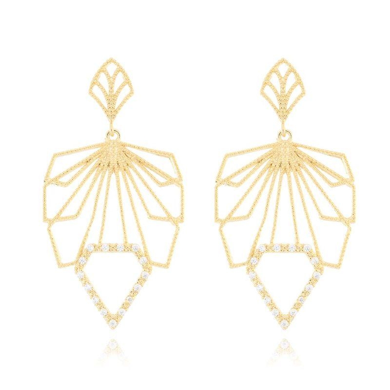 Brinco Detalhado Pedras Cristais