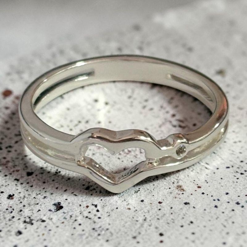 Anel Aro Duplo Coração Vazado + 1 Zirconia