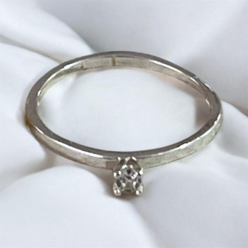 Anel Brilhante Solitário