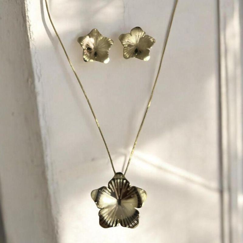 Conjunto Organico de Flor c/ Detalhes a Laser