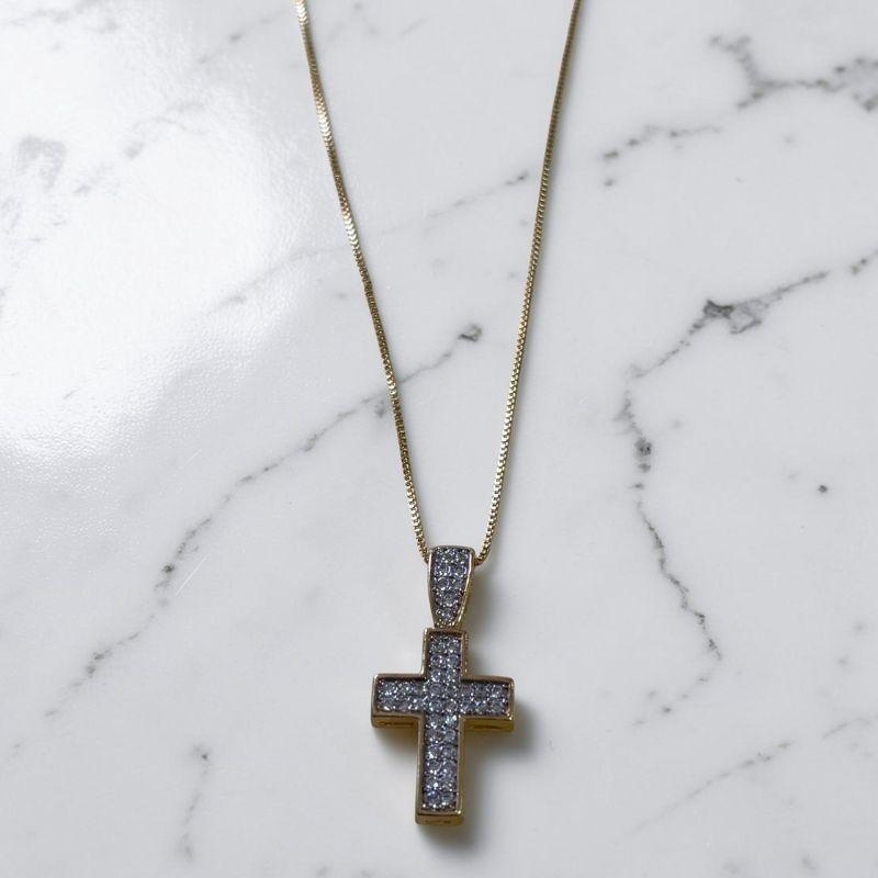 Corrente c/ Pingente em Cruz Quadrada Cravejado