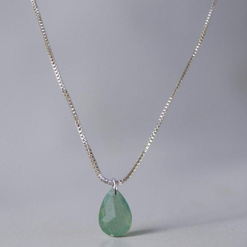 Gargantilha c/ Pingente Pedra Gota Verde Leitoso