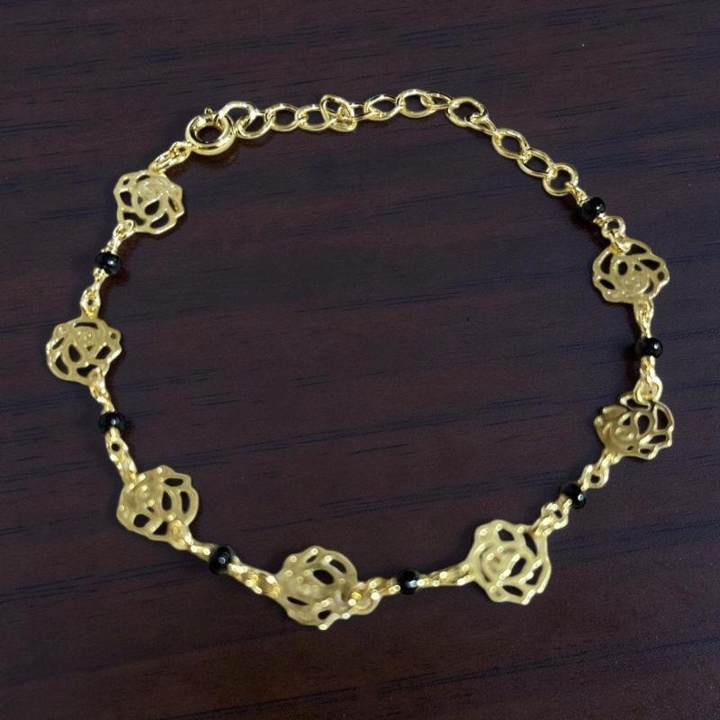 Pulseira Missanga c/ Chapa de Flores Vazadas