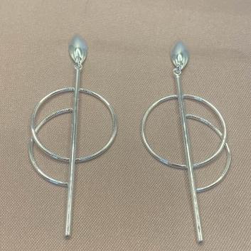 Brinco 1 Argola e 1/2 Cortada Pta