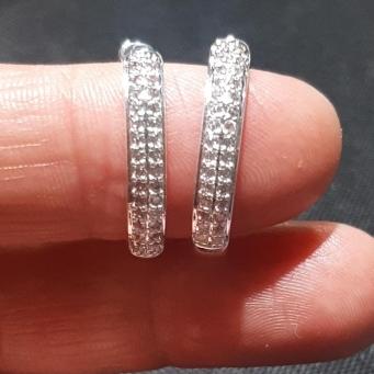 Brinco Argola Zirconia