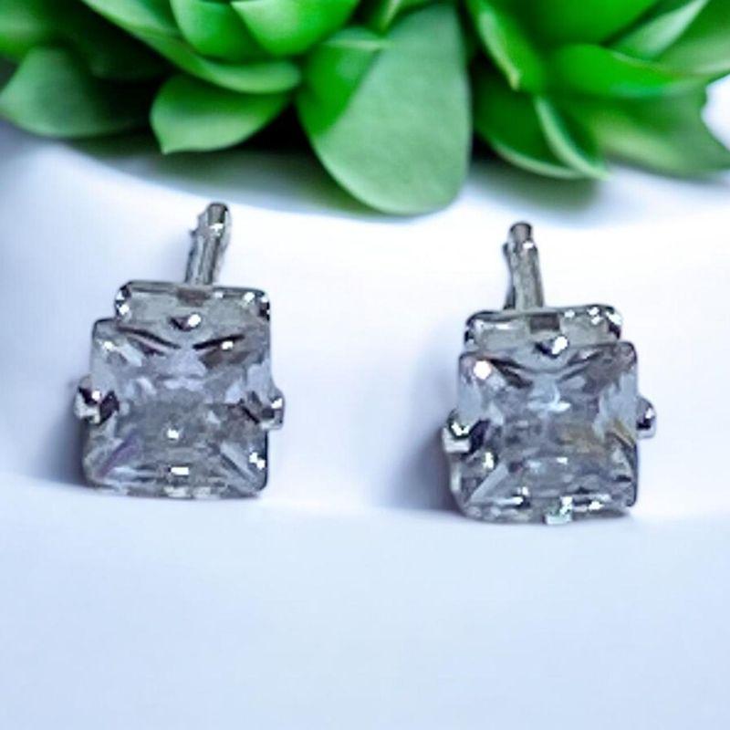 Brinco Brilhante Quadrado