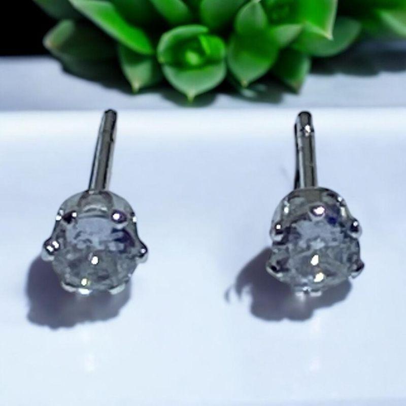 Brinco Brilhante Solitario Redondo Prata