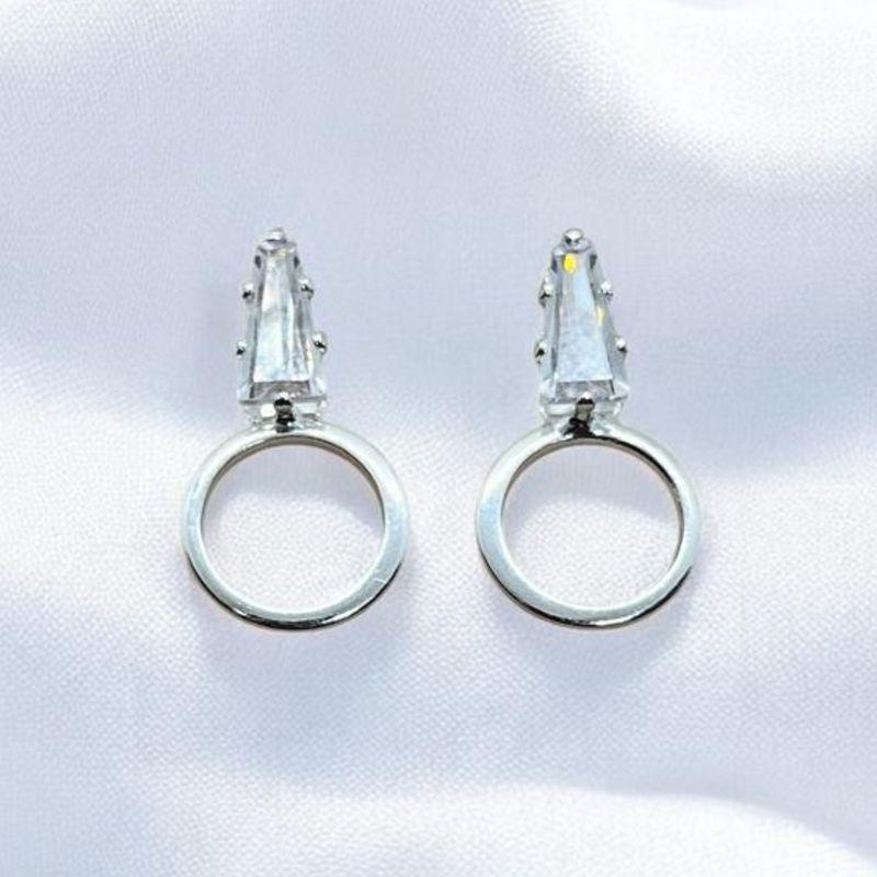 Brinco Circulo com Brilhante Navete