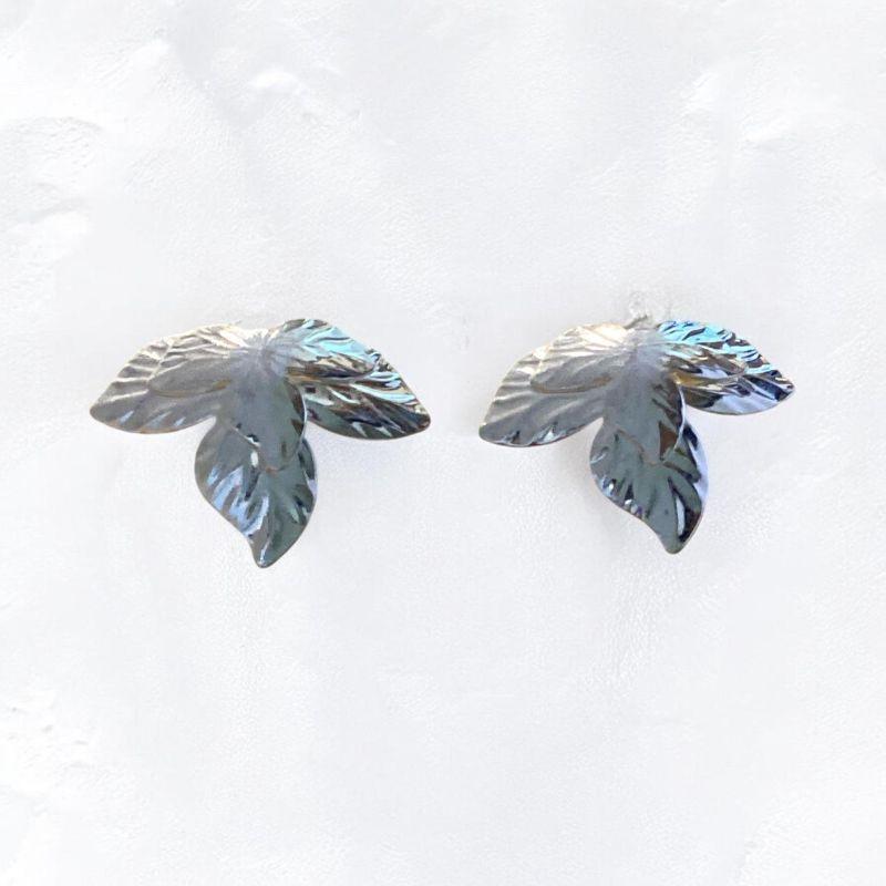 Brinco Dupla Folha Sobrepor