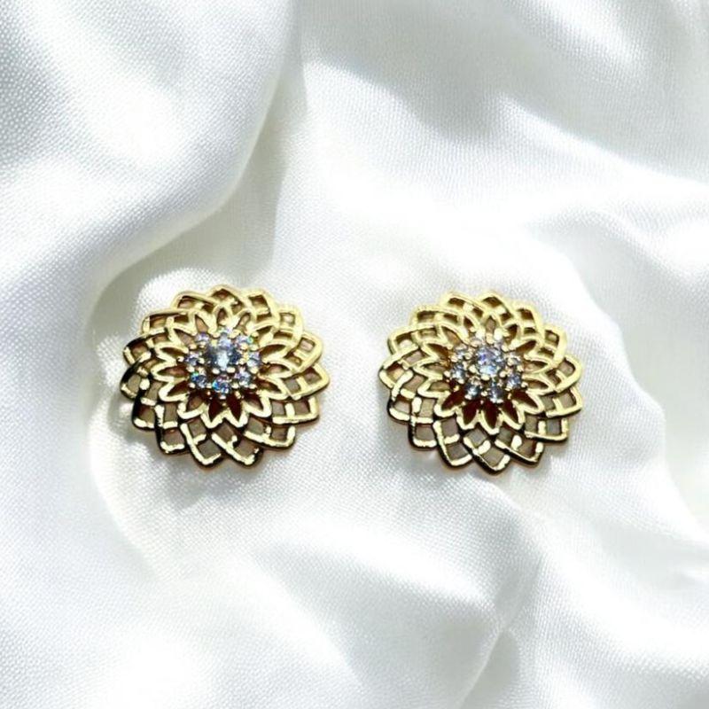 Brinco Flor Zirconias