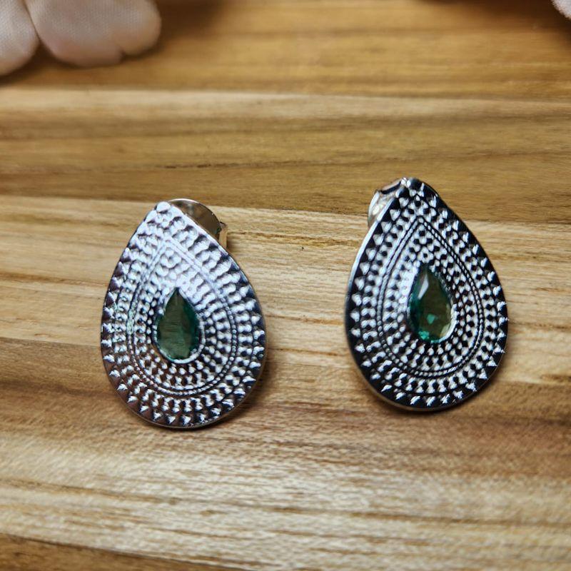 Brinco Gota Trabalhada Cravejada