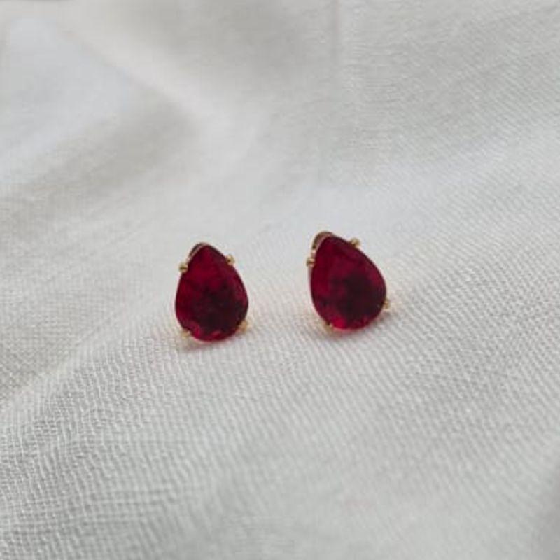 Brinco Gota Vermelha