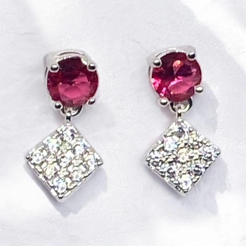 Brinco Pedra Vermelha com Brilhantes Prata