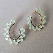 Brinco pedras verde agua