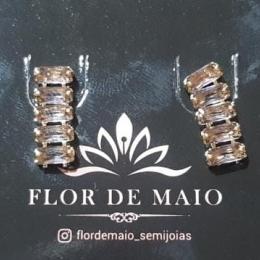 Brinco Pedrinhas Coloridas