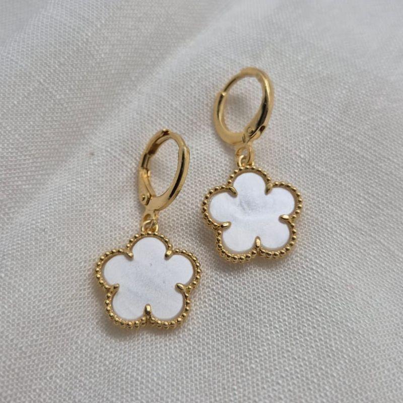 Brinco Tic Tac Van Cleef Branco