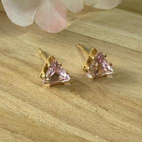 Brinco Triangulo Pedra Rosa